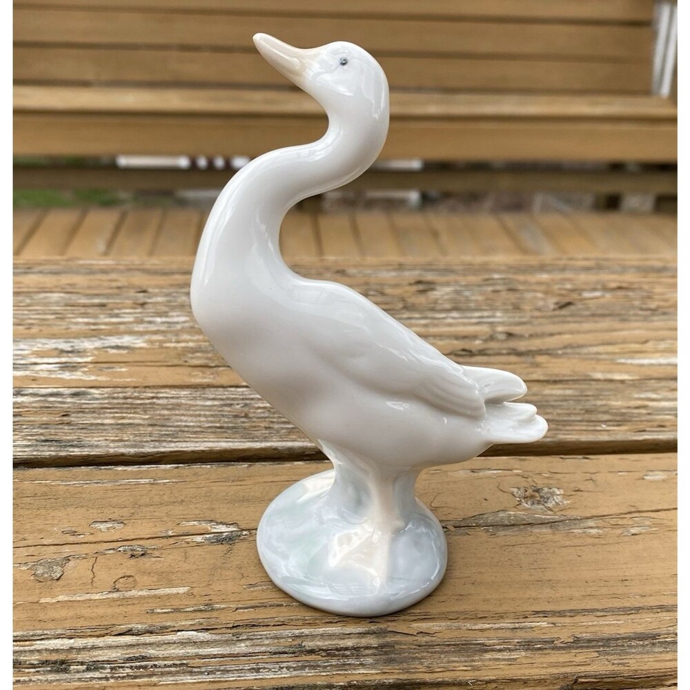LLADRO Retired #4552 Little Duck Glossy 4 3/4" NO BOX
